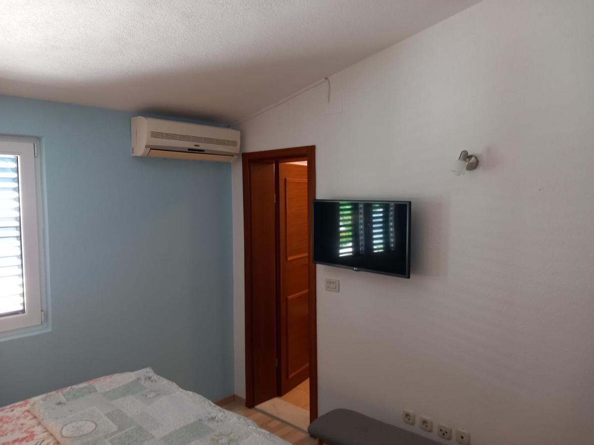 Mitan Apartman Tucepi Exterior photo
