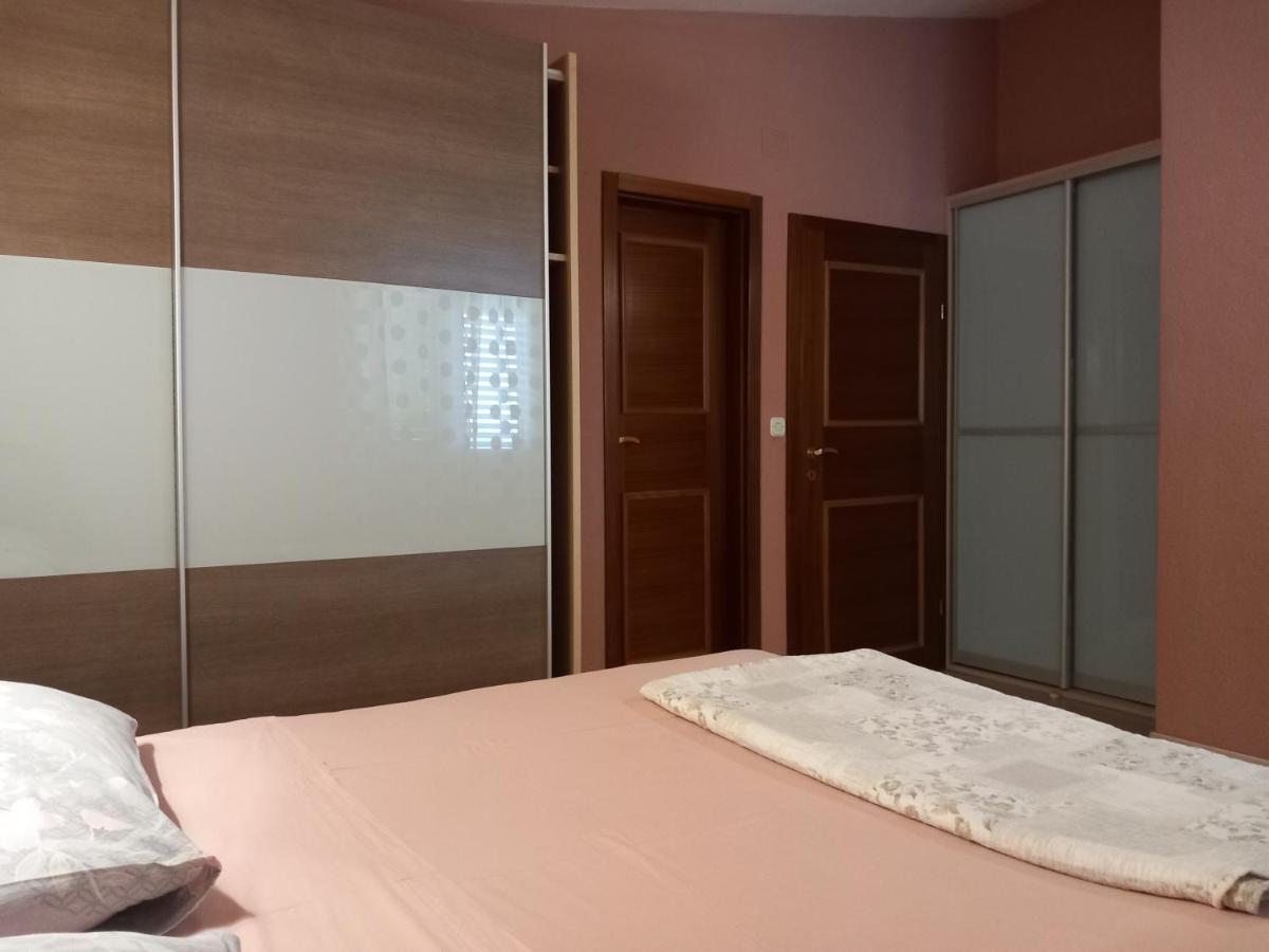 Mitan Apartman Tucepi Exterior photo
